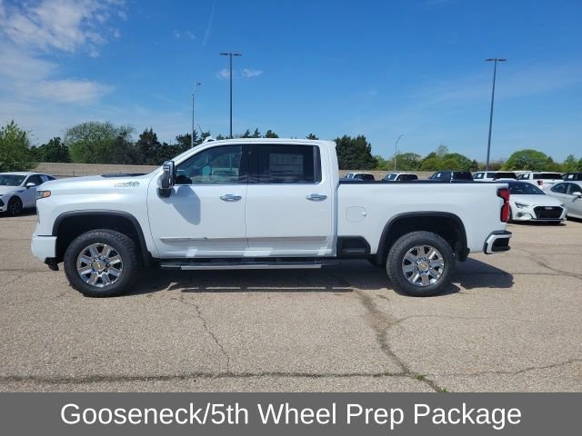 New 2026 Chevrolet Silverado 2500 High Country w/ High Country Premium Package AWD/4WD image 3