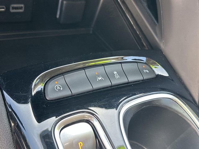 Used 2023 Buick Envision Essence FWD image 38