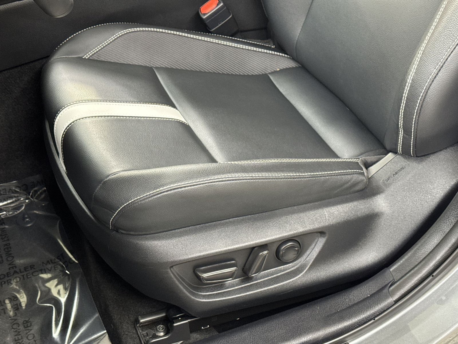 Used 2025 Toyota Camry SE FWD image 26