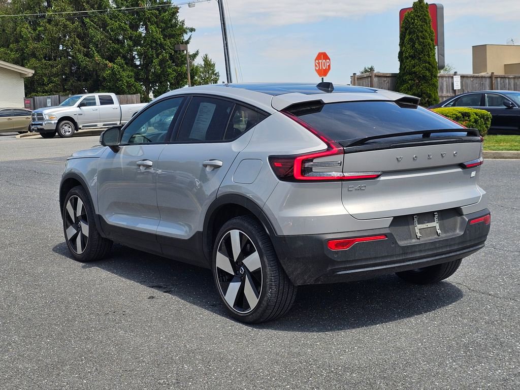 Used 2023 Volvo C40 P8 Recharge Ultimate image 15