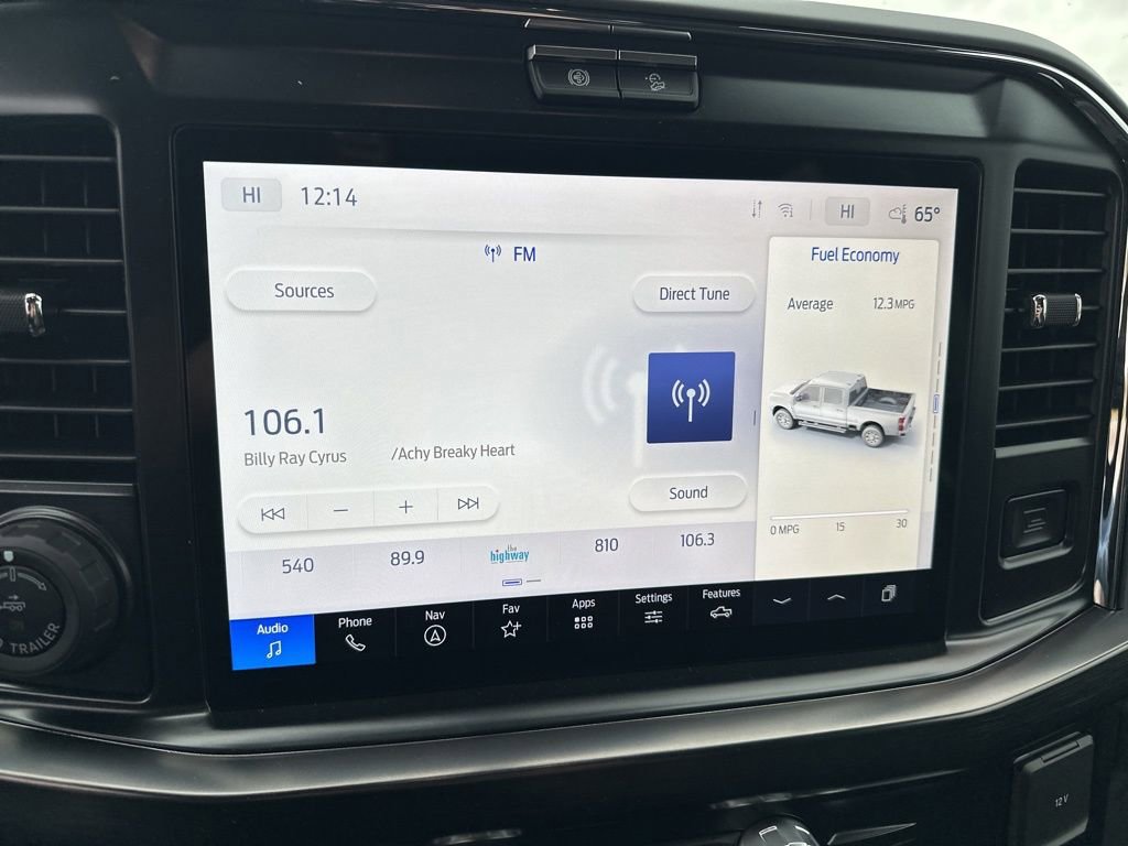 New 2026 Ford F250 Lariat w/ Black Appearance Package image 26