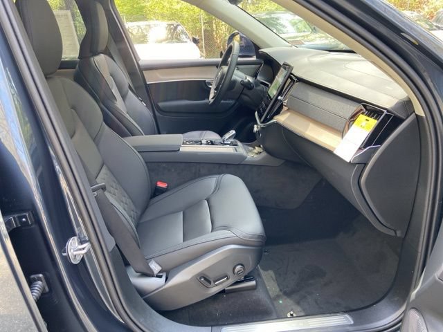 New 2026 Volvo XC90 B6 Plus w/ Protection Package AWD/4WD image 18