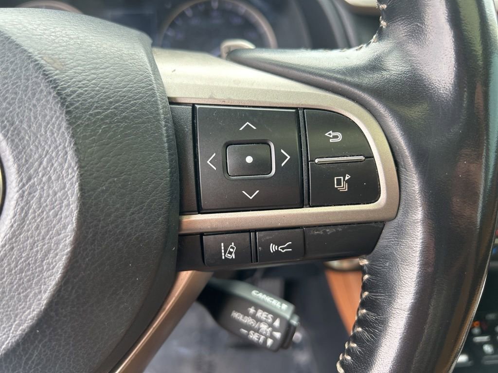 Used 2021 Lexus RX 350L FWD w/ Premium Package image 27