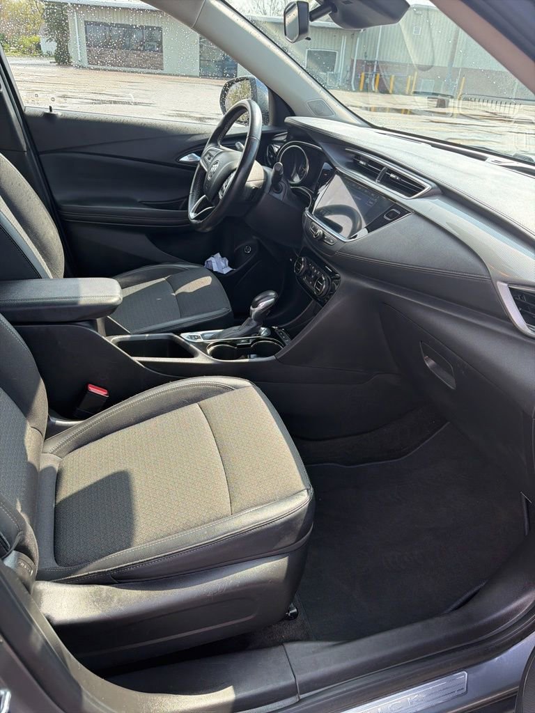 Used 2021 Buick Encore GX Select image 18