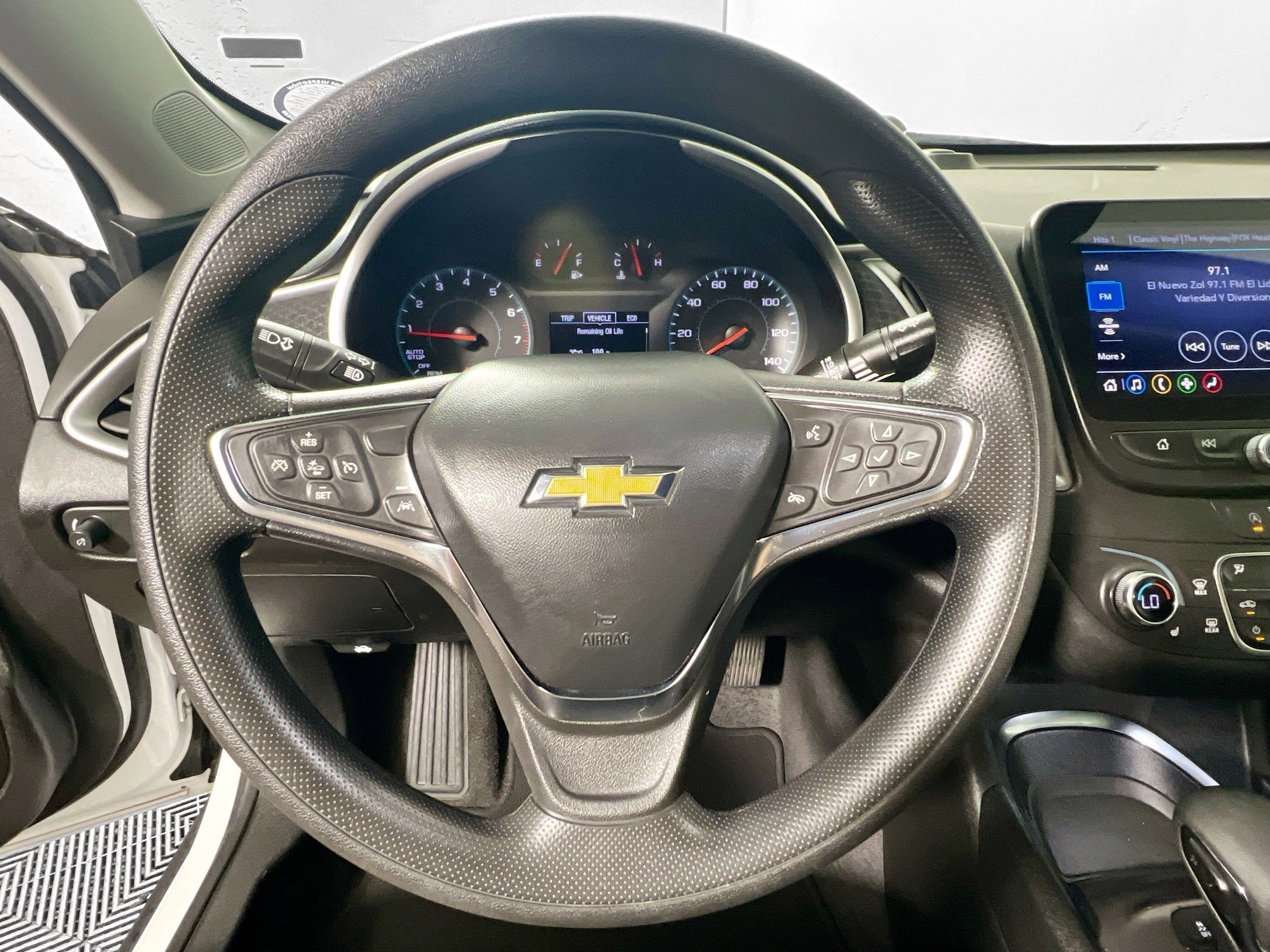 Used 2024 Chevrolet Malibu LT image 17