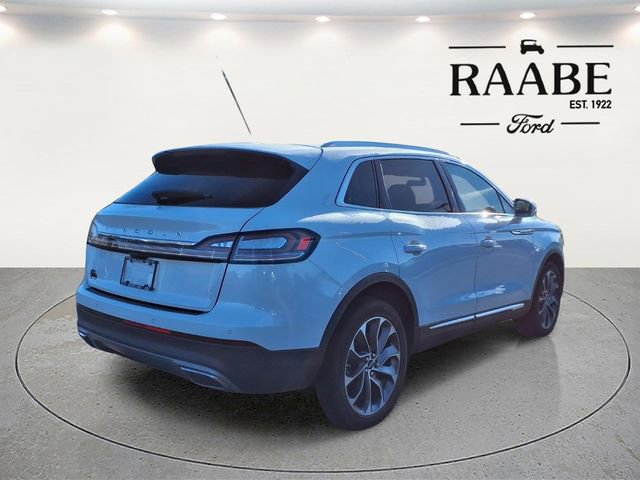 Used 2023 Lincoln Nautilus Reserve image 7