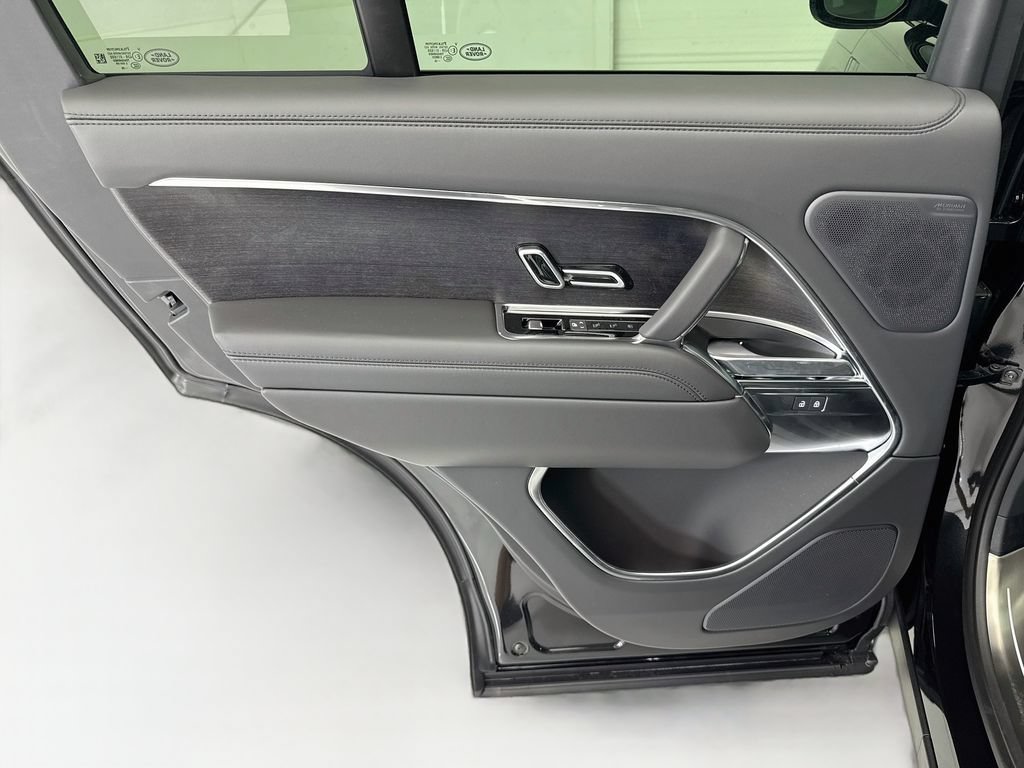 New 2026 Land Rover Range Rover SE AWD/4WD image 26
