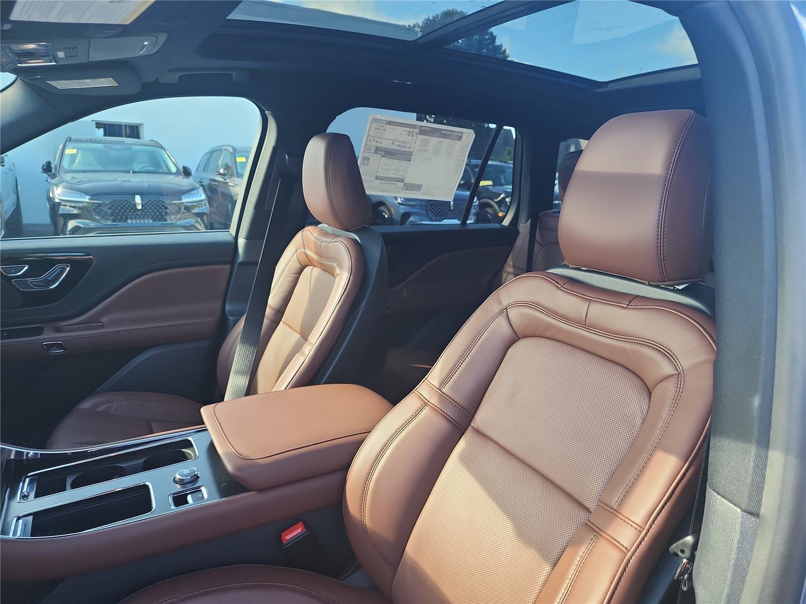 New 2027 Lincoln Aviator Reserve w/ Jet Appearance Package RWD image 14