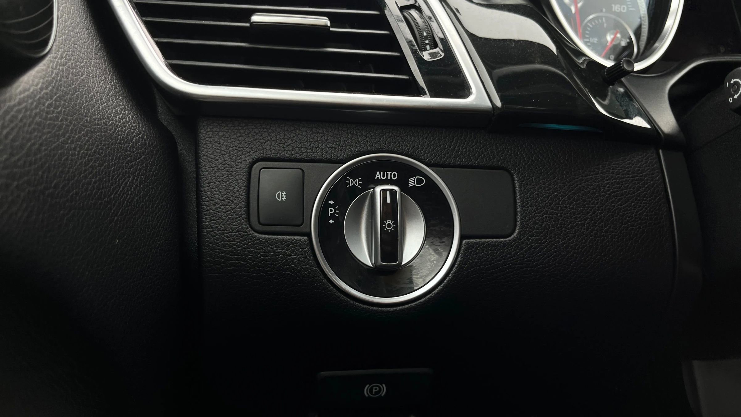 Used 2018 Mercedes-Benz GLS 450 4MATIC image 19