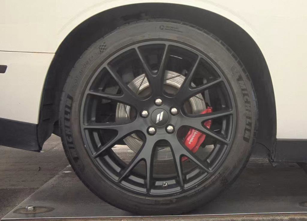 Used 2019 Dodge Challenger R/T Scat Pack w/ Dynamics Package RWD image 9
