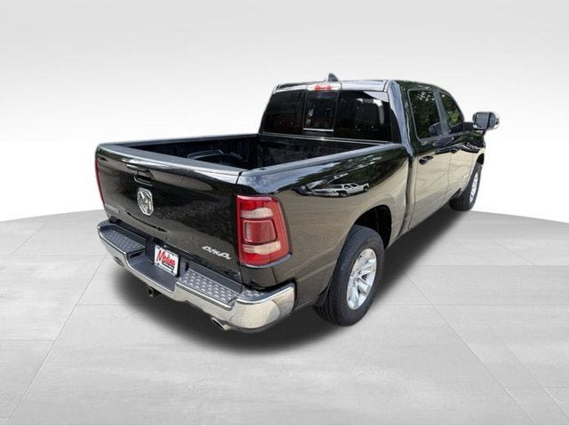 Used 2023 RAM 1500 Laramie AWD/4WD image 4