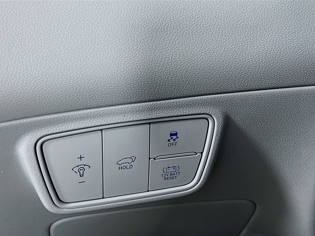 Certified 2023 Hyundai Tucson Limited AWD/4WD image 9