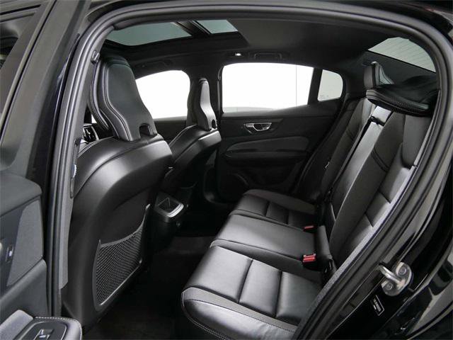 Used 2024 Volvo S60 B5 Plus image 13