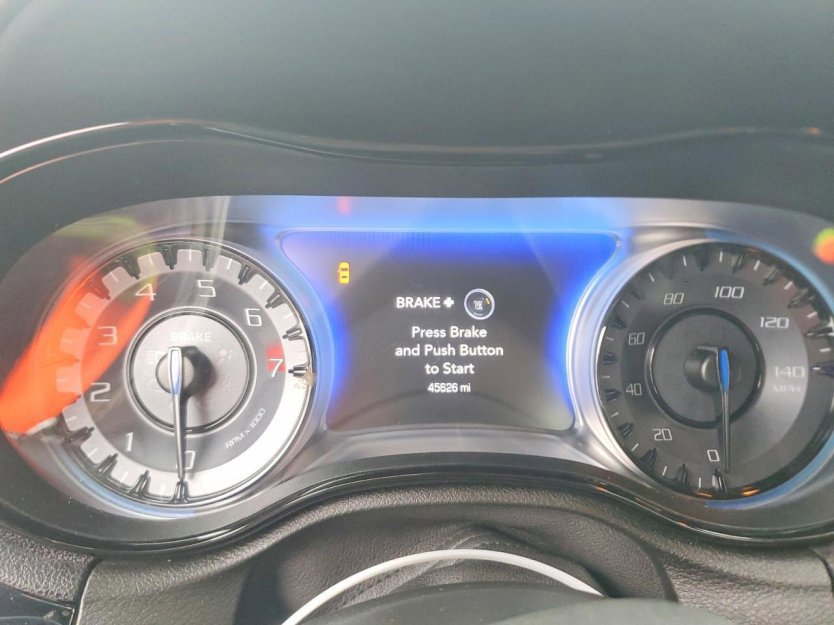 Used 2023 Chrysler 300 S RWD image 8
