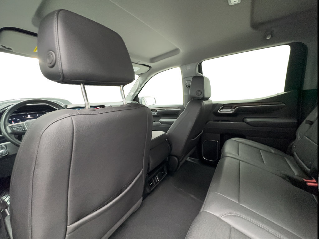 Used 2025 GMC Sierra 1500 SLT AWD/4WD image 27