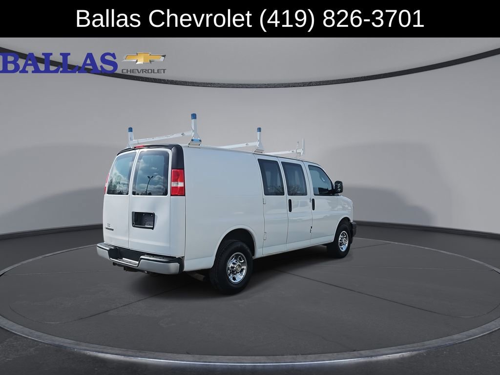 Used 2017 Chevrolet Express 2500 image 8