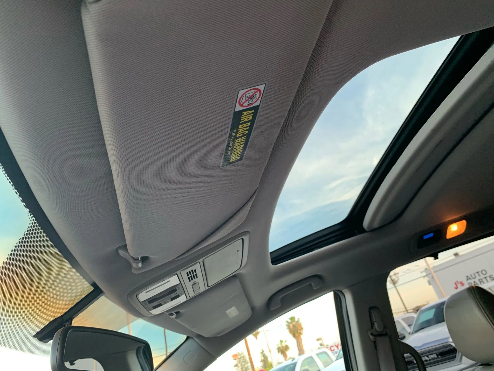 Used 2012 Honda Odyssey EX-L image 26