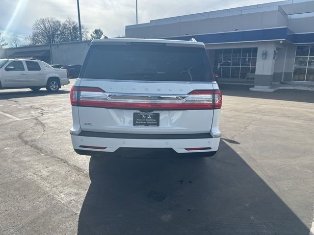 Used 2021 Lincoln Navigator L Reserve w/ Luxury Package image 4