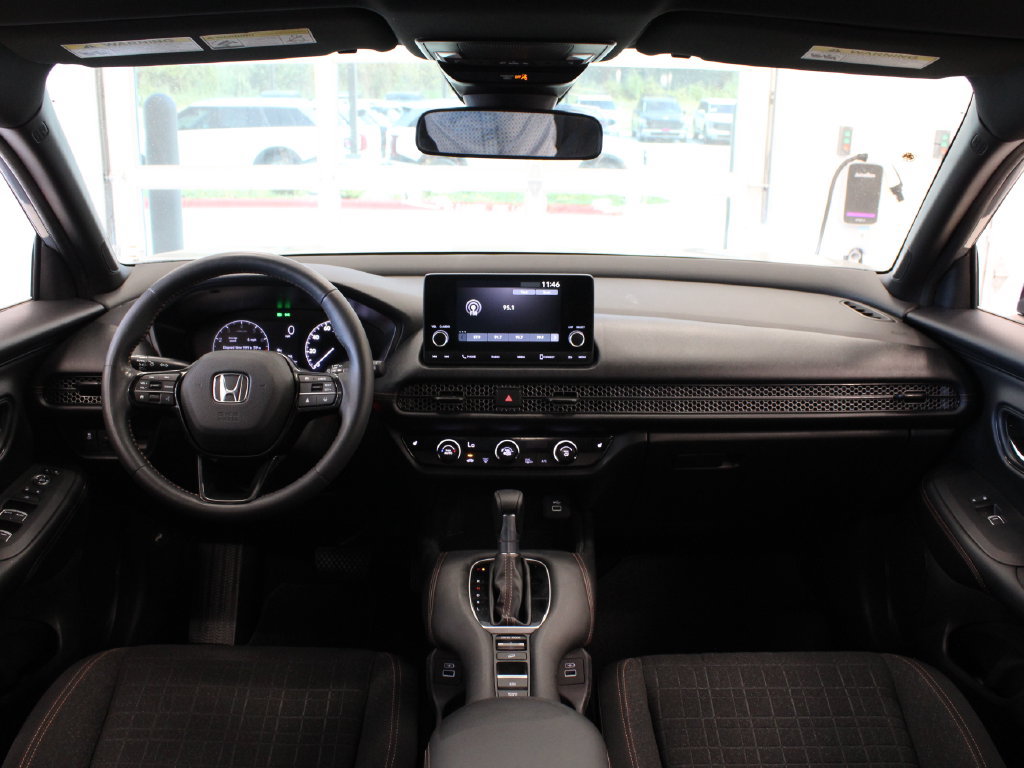 Used 2023 Honda HR-V Sport image 19