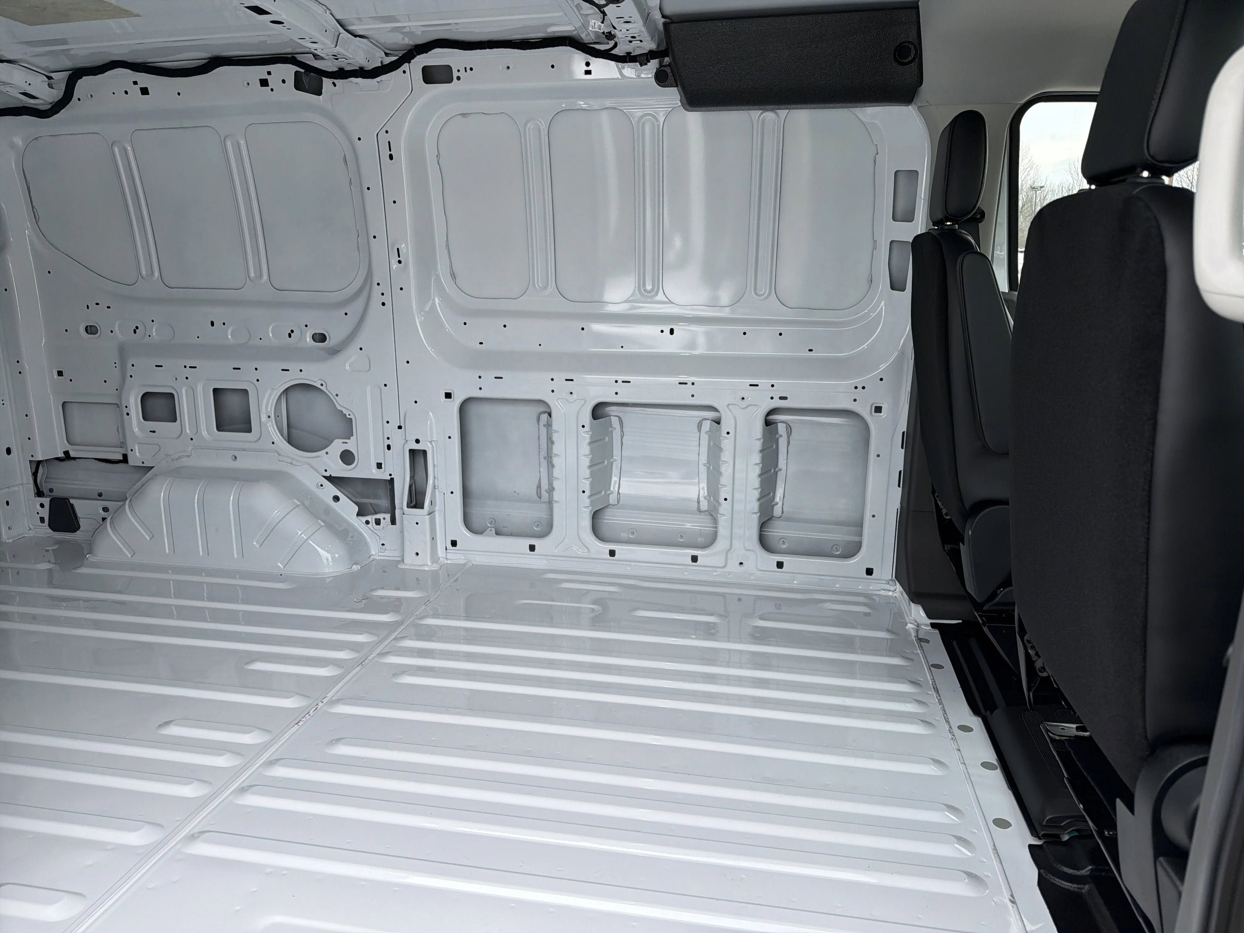 New 2026 Ford Transit 150 Low Roof RWD image 19