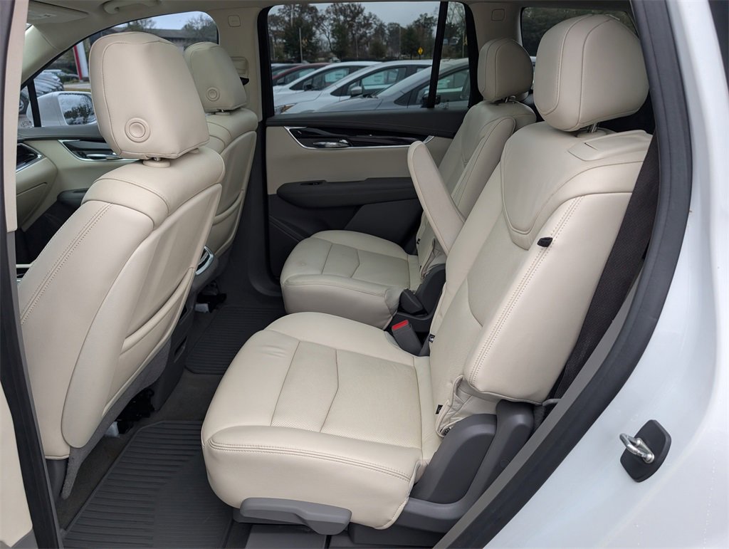 Used 2020 Cadillac XT6 Premium Luxury image 14