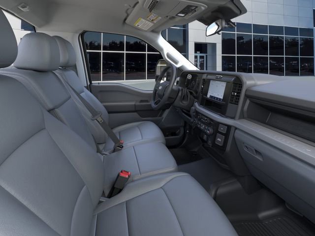 New 2025 Ford F550 4x4 Regular Cab Super Duty image 14