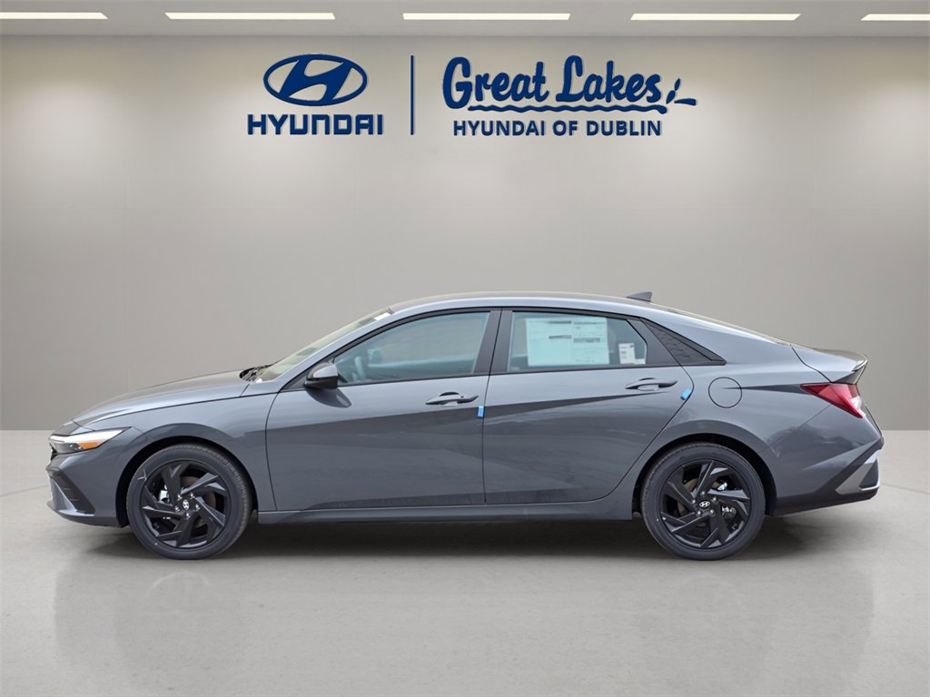 New 2026 Hyundai Elantra Sport image 2