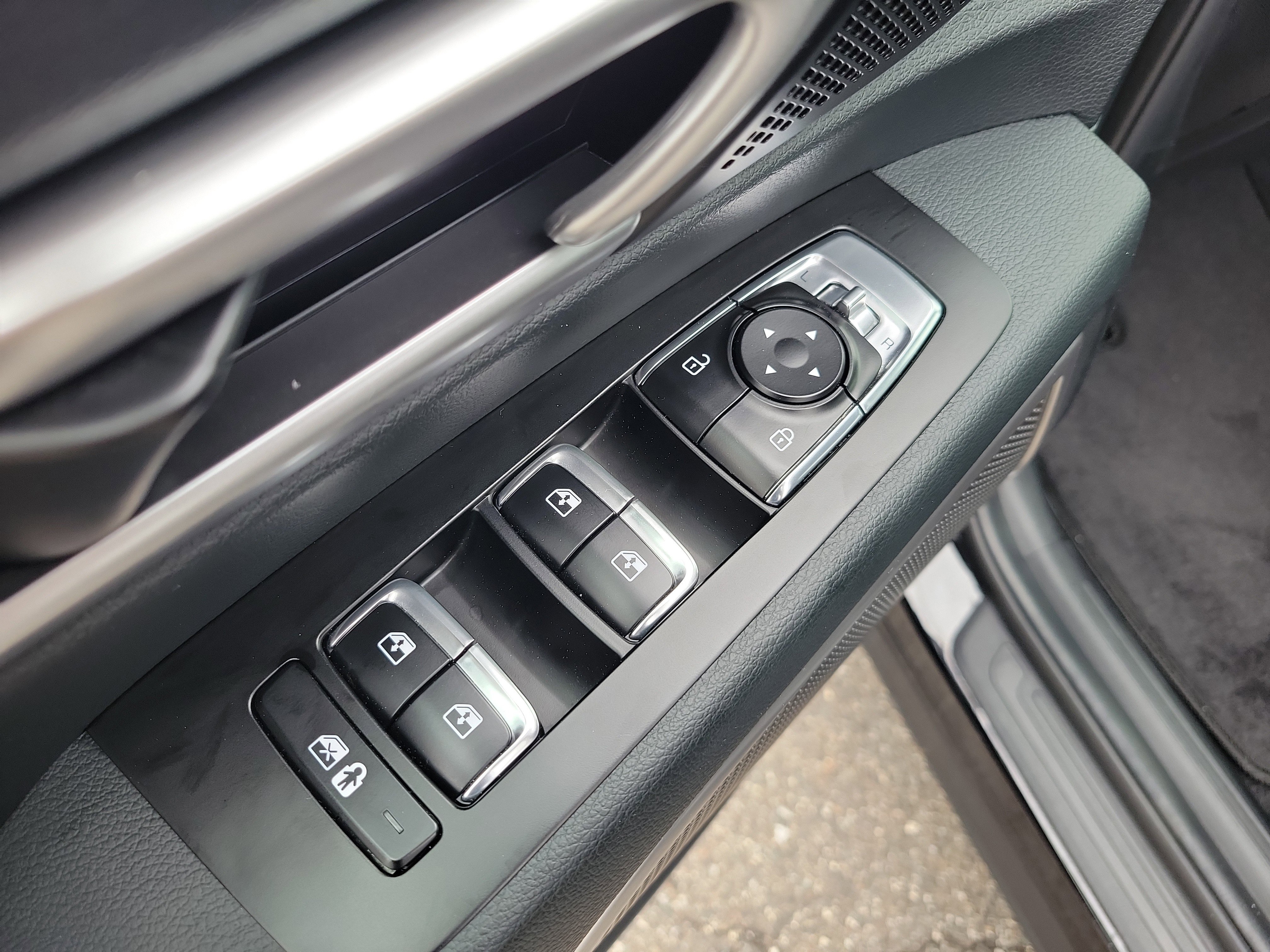 Used 2025 Kia Telluride S image 21