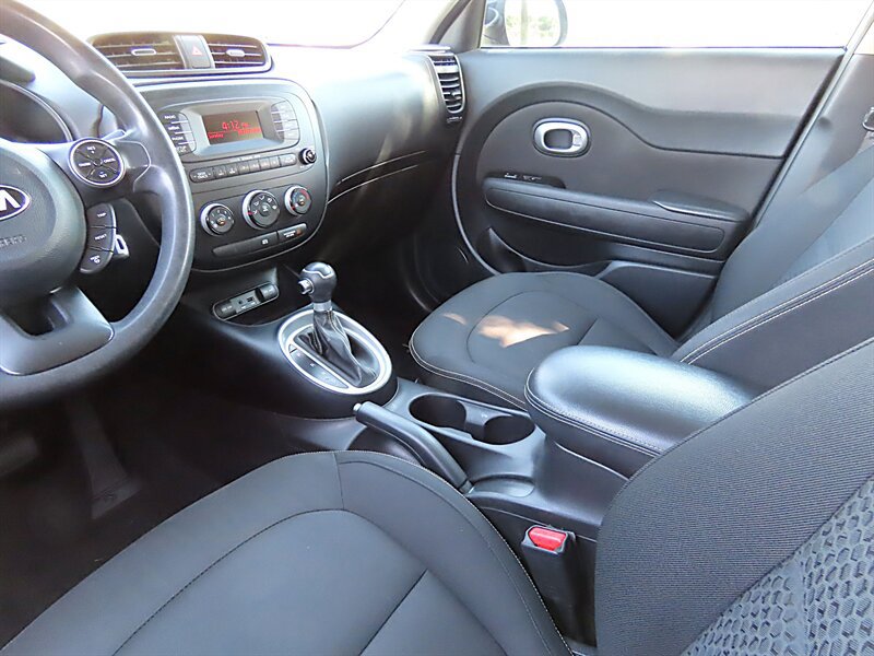 Used 2014 Kia Soul + w/ Eco Package FWD image 17