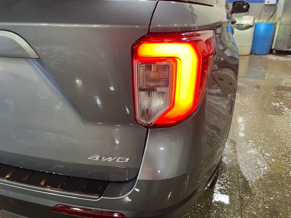 Used 2023 Ford Explorer XLT w/ Equipment Group 202A image 20