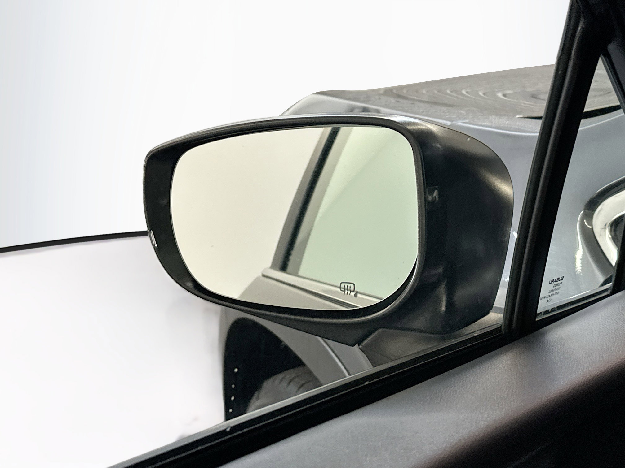 Used 2025 Subaru Ascent Premium image 16