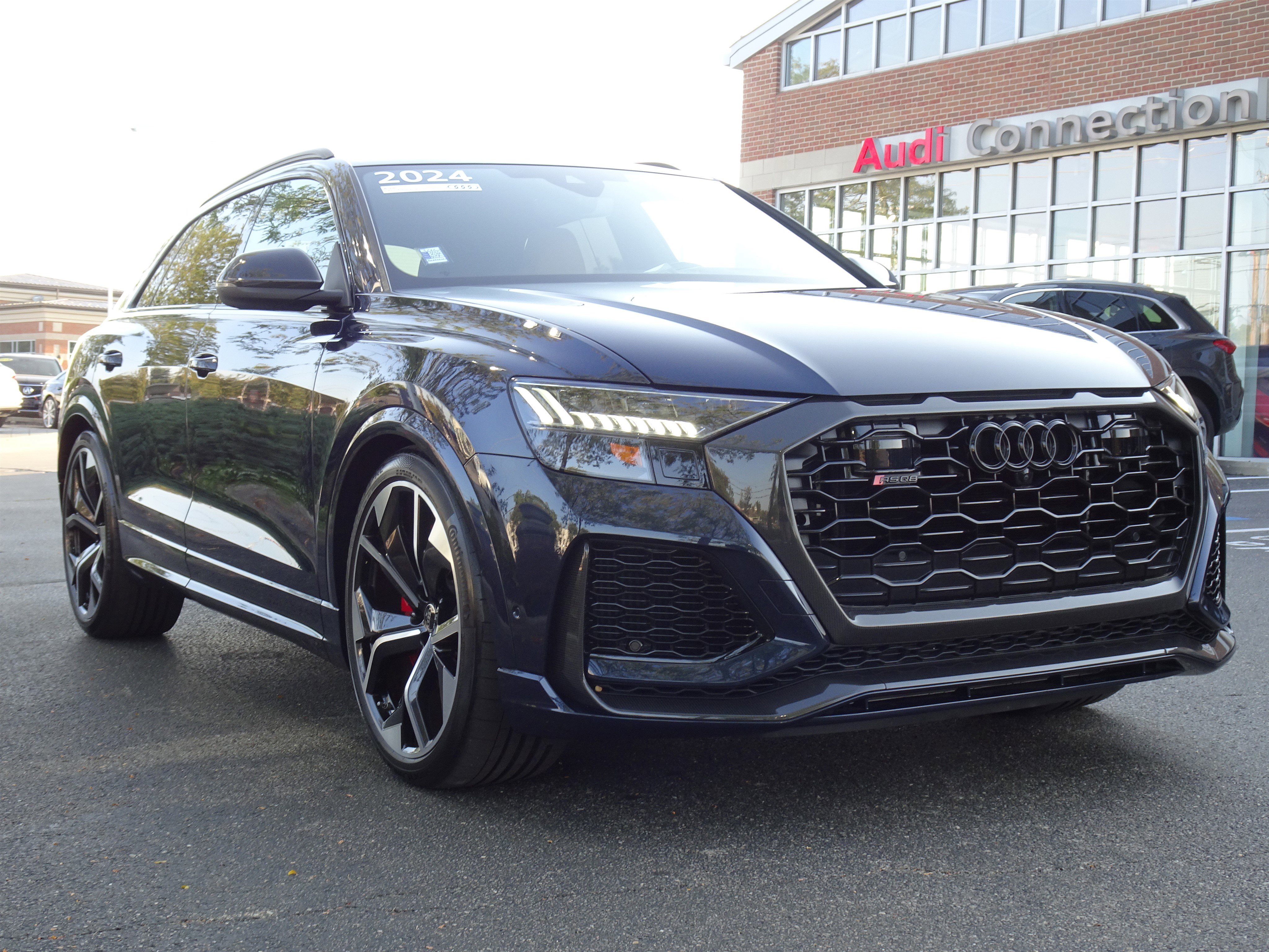 Certified 2024 Audi RS Q8 image 6
