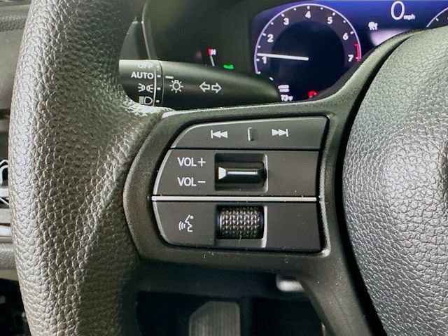 Certified 2023 Honda Accord EX image 10