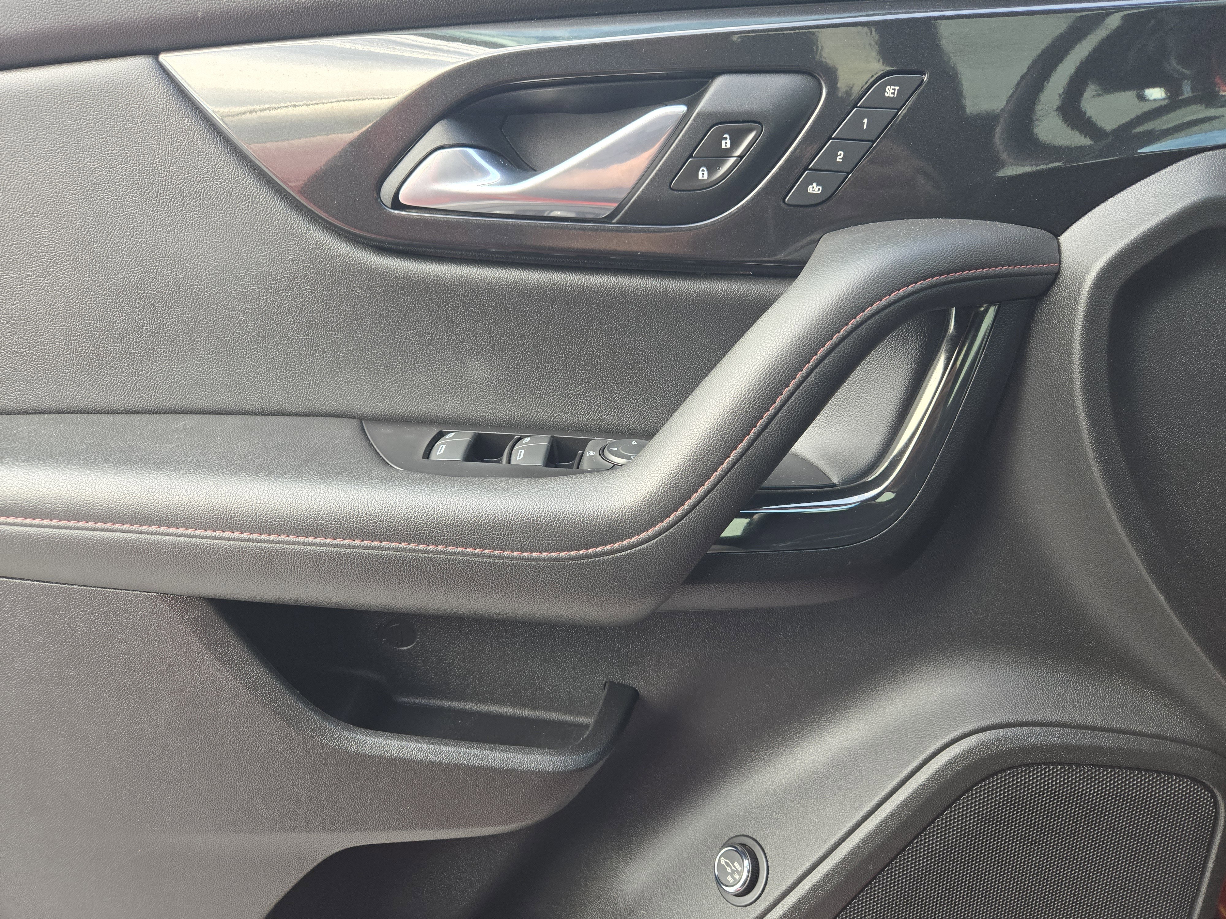 Used 2021 Chevrolet Blazer RS w/ Enhanced Convenience Package image 26