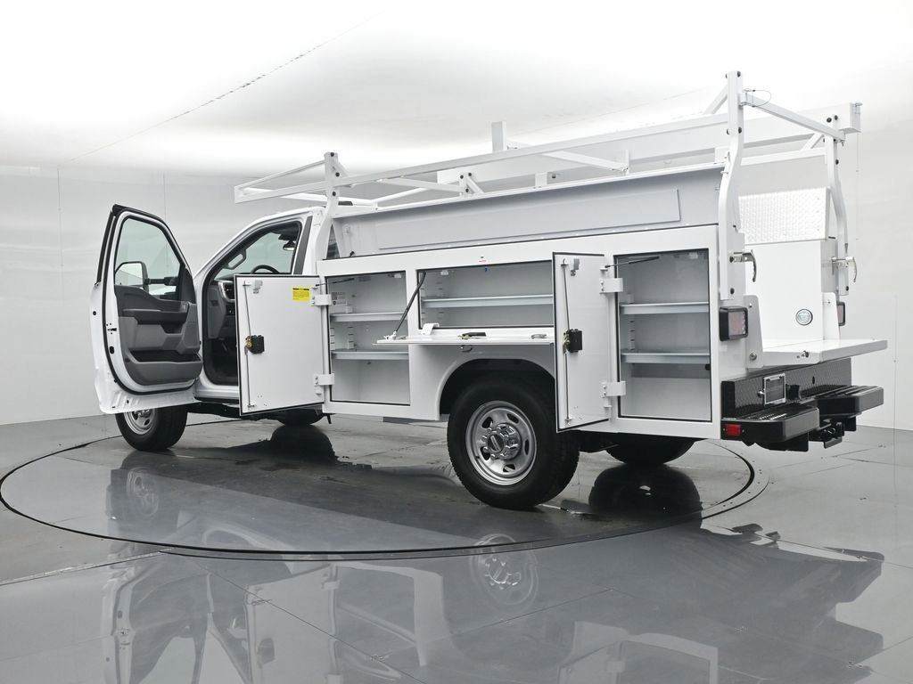 New 2026 Ford F350 XL w/ XL Chrome Package RWD image 43
