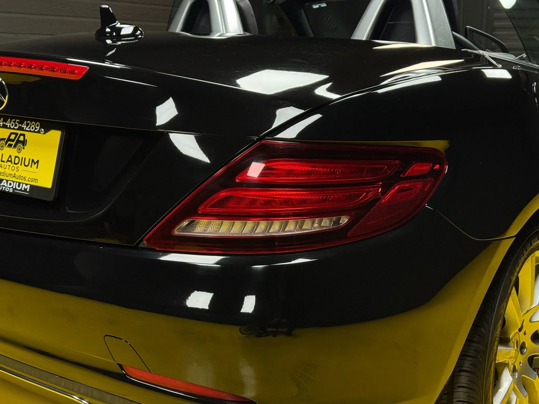 Used 2017 Mercedes-Benz SLC 300 w/ Premium 1 Package image 8