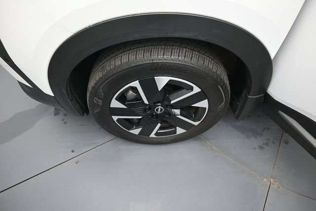 Certified 2025 Nissan Kicks SR AWD/4WD image 34