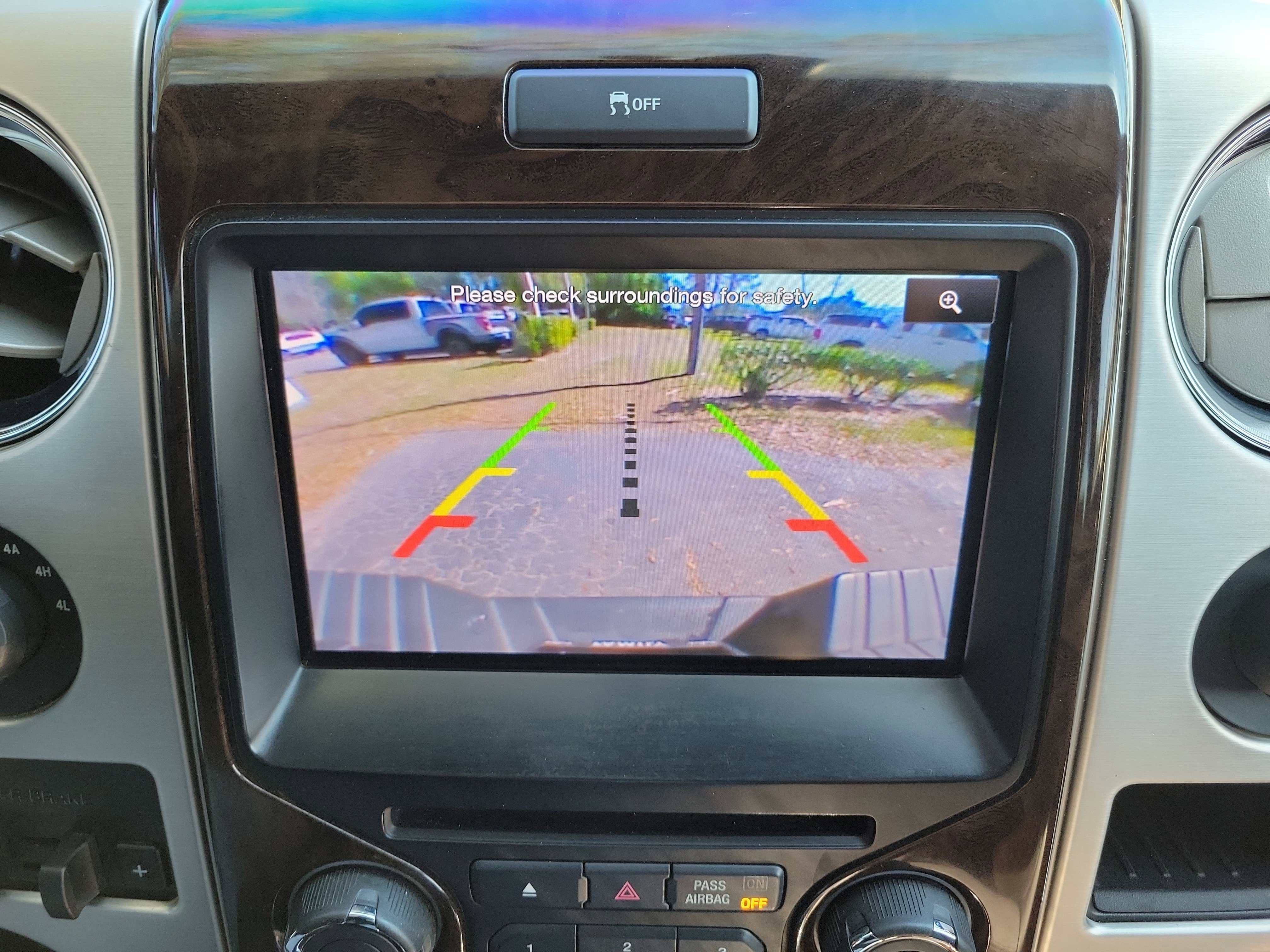 Used 2013 Ford F150 Platinum image 28