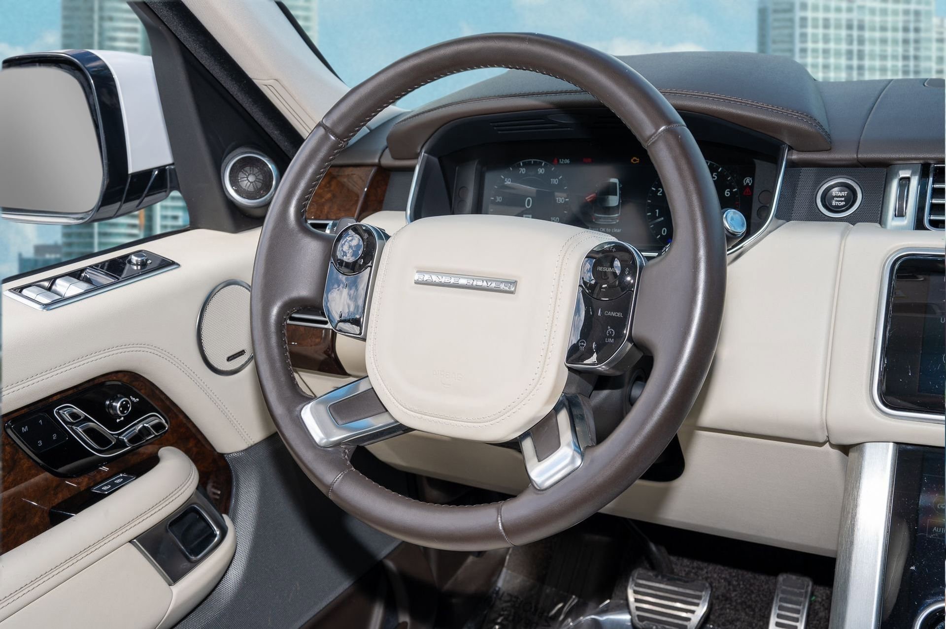 Used 2021 Land Rover Range Rover Westminster Edition image 23