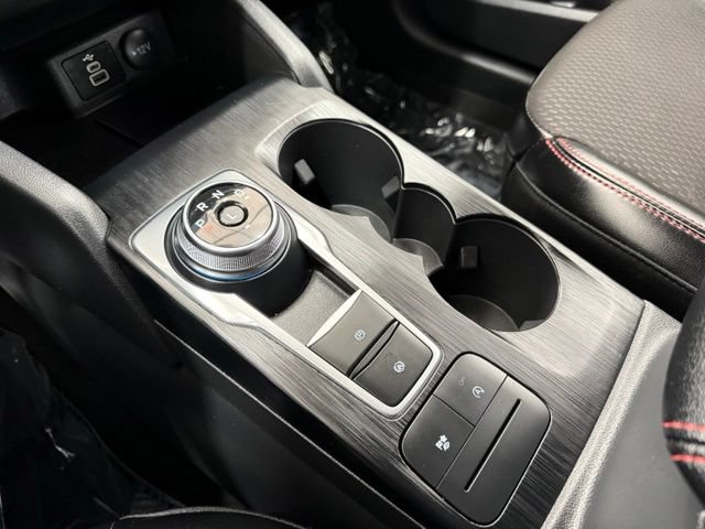 Used 2025 Ford Escape ST-Line Select AWD/4WD image 44