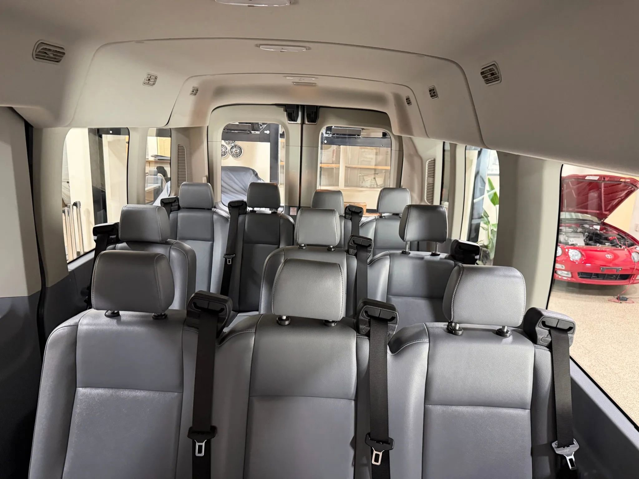 Used 2018 Ford Transit 350 XL image 43