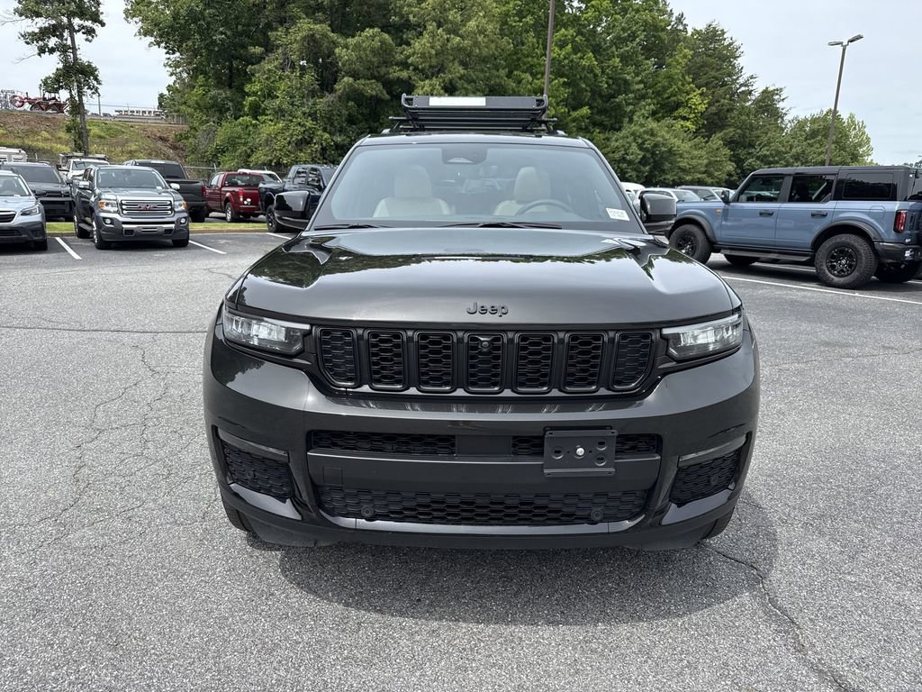 Used 2023 Jeep Grand Cherokee L Limited w/ Luxury Tech Group II AWD/4WD image 2