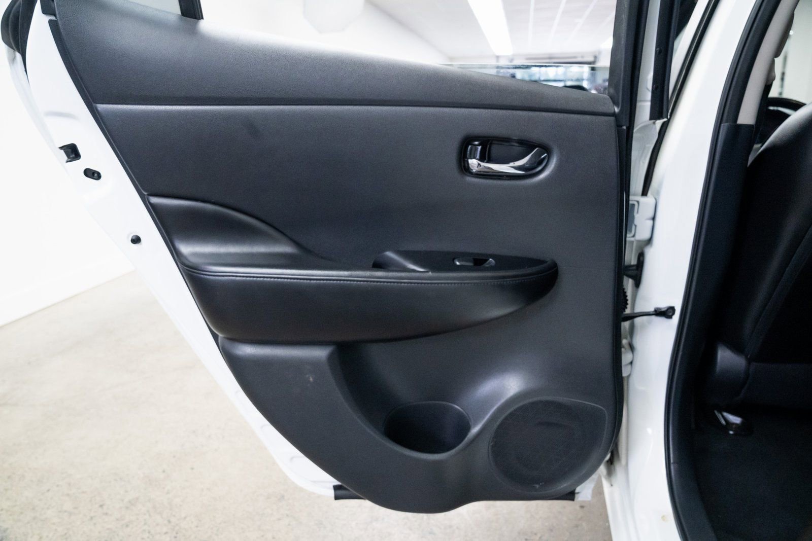 Used 2013 Nissan Leaf SL image 18