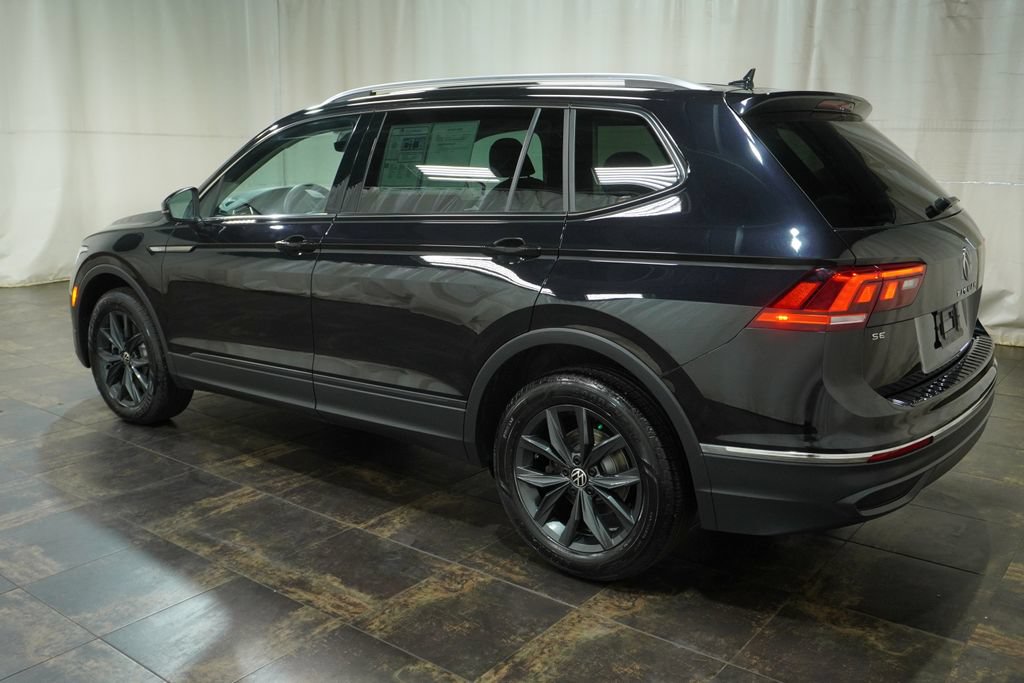 Certified 2024 Volkswagen Tiguan SE AWD/4WD image 7