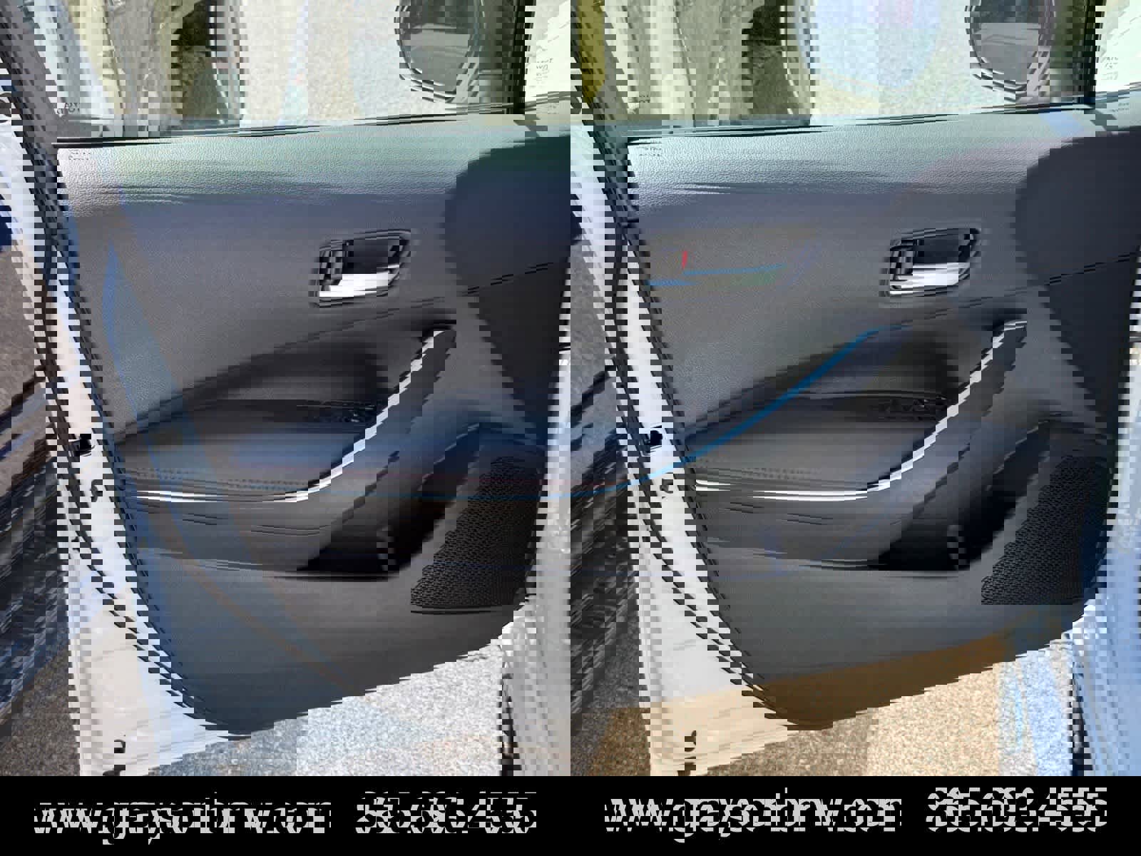 Used 2024 Toyota Corolla Sedan w/ SE Convenience Package image 13