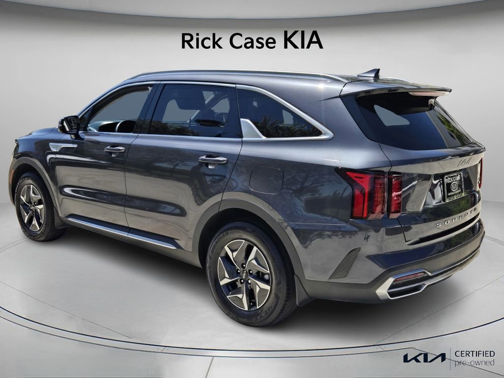 Certified 2022 Kia Sorento S image 8