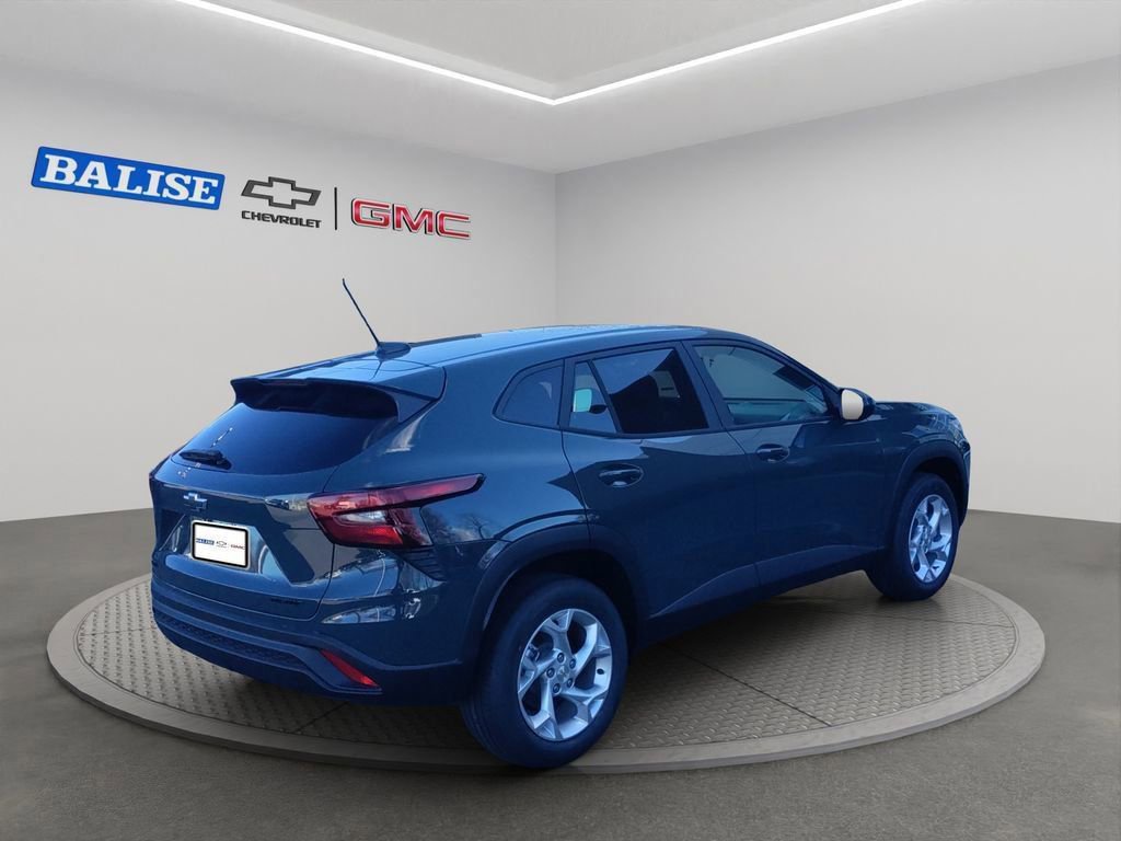 New 2026 Chevrolet Trax LS w/ LS Convenience Package image 3