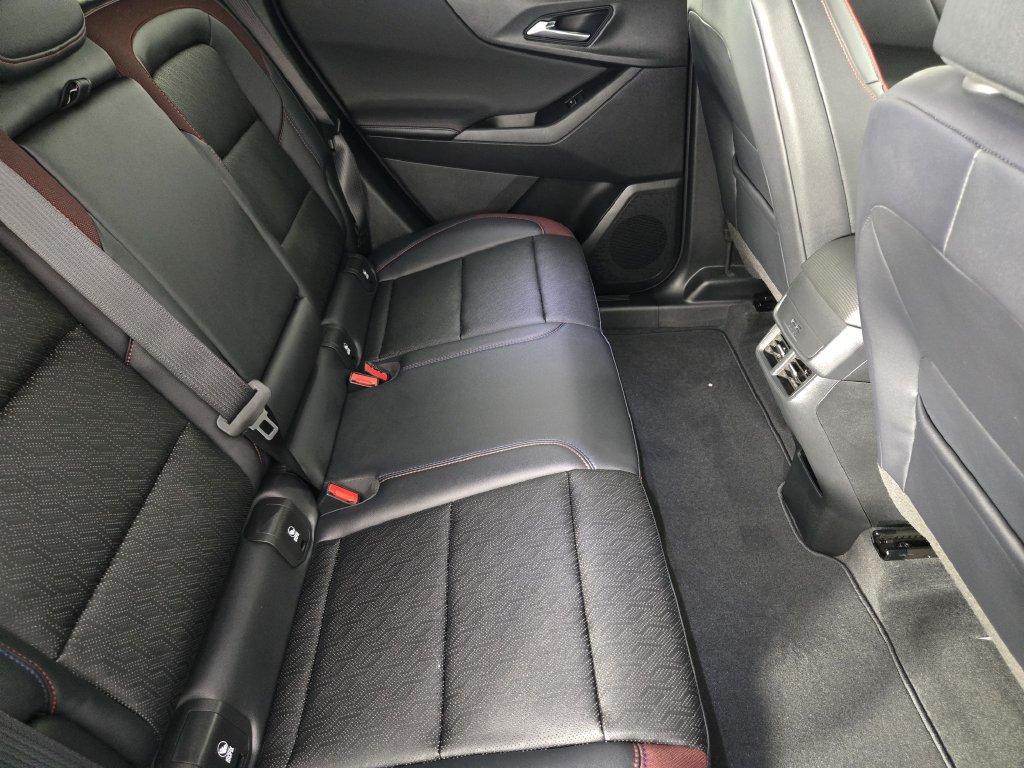 New 2026 Chevrolet Equinox RS FWD image 35