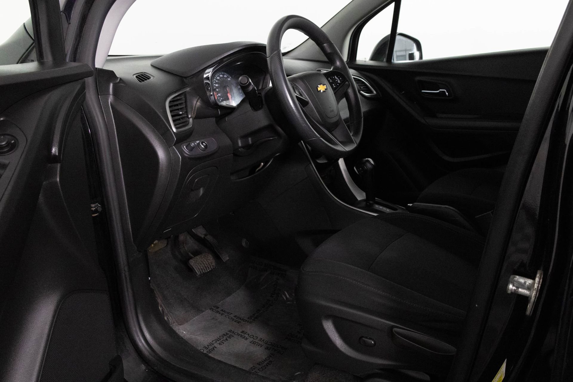 Used 2020 Chevrolet Trax LS w/ Tint and Cruise Package image 19