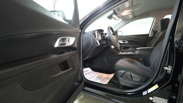 Used 2017 Chevrolet Equinox LS FWD image 9